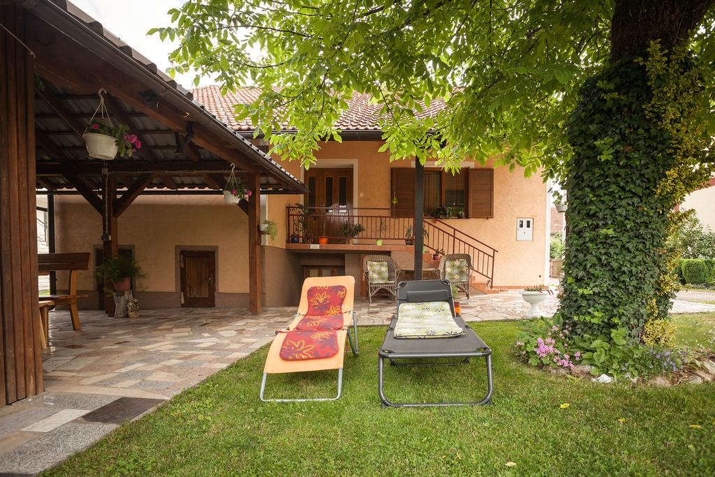 Apartment Tomasevic Slunj Exteriér fotografie