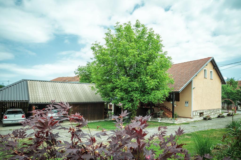 Apartment Tomasevic Slunj Exteriér fotografie