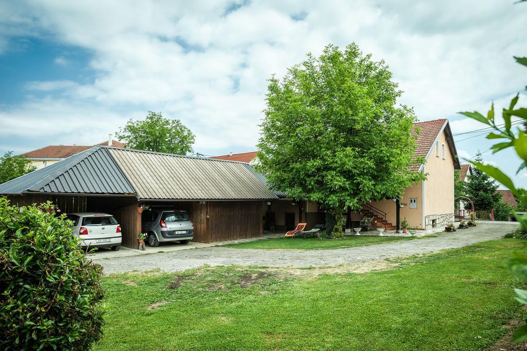 Apartment Tomasevic Slunj Exteriér fotografie